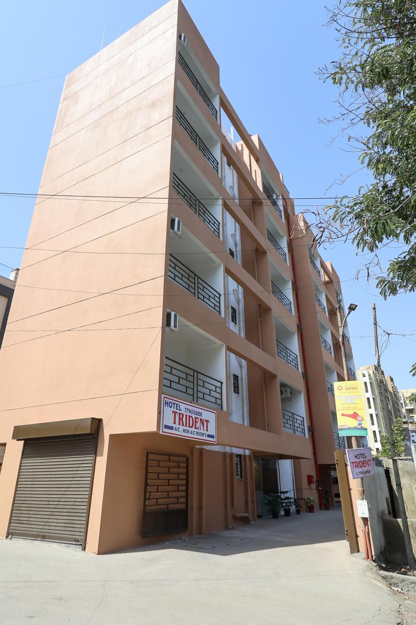 Hotel Tridents Hinjawadi Exterior photo
